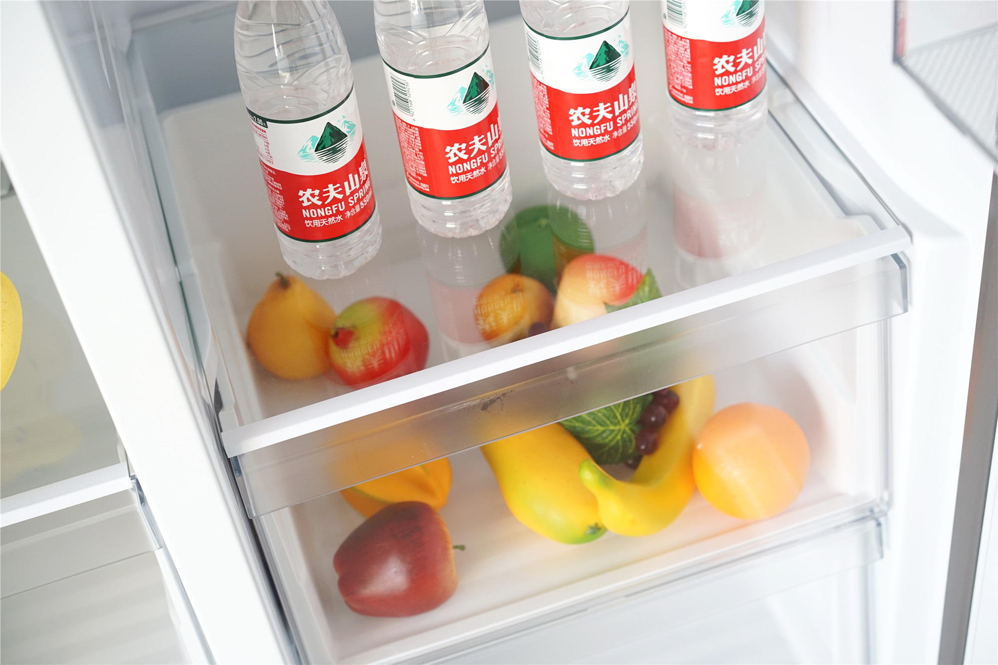 647mm纤薄机身,时尚设计:海尔BCD-515WDPD对开门冰箱