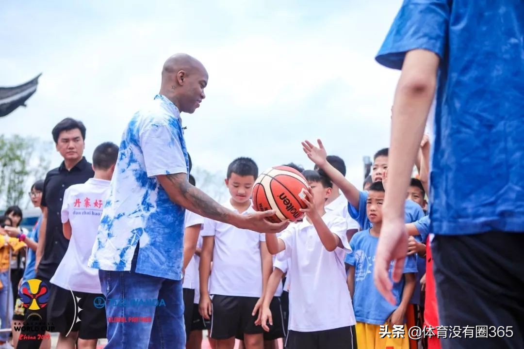 从马政委到马指导再到马镇长，马布里跑到贵州一个小镇当起了镇长