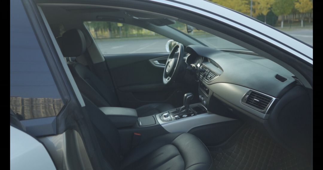 能文能武，扮虎吃猪，灯厂A7，掀背无敌