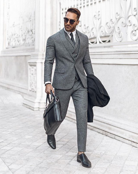 西服礼仪姿势,西服礼仪都有哪些