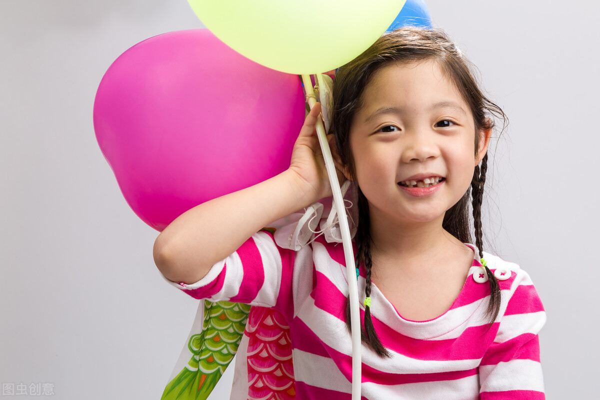 女宝宝*裤内**上有*血丝红**，是来月经了吗？新手父母必看