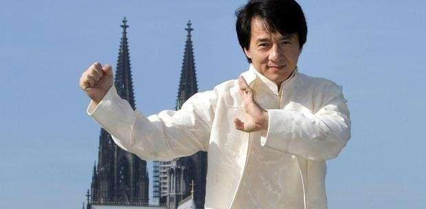 爱国香港明星陈百祥,香港明星爱国经典视频