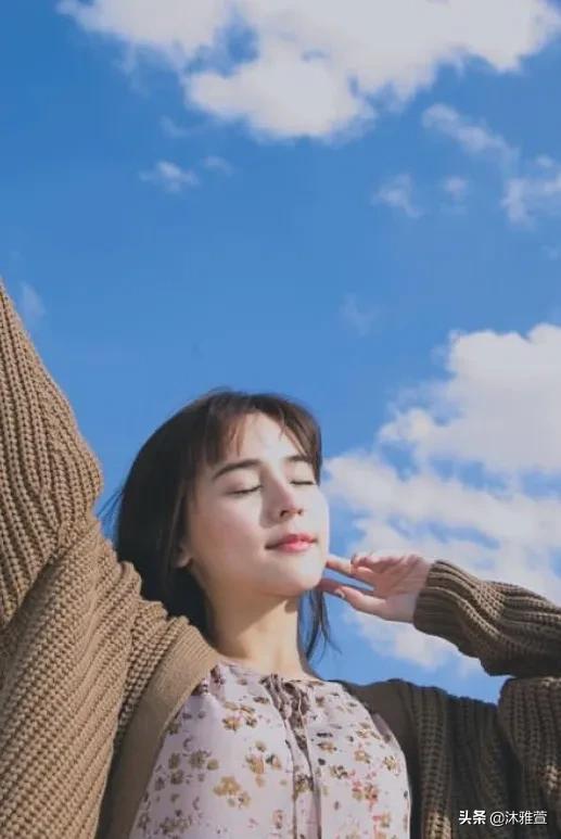 今年最火的法式穿搭,泰式女款穿搭