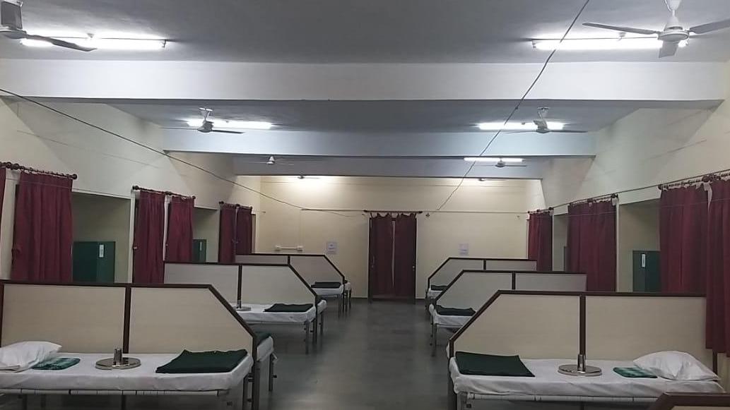 荒唐！印度女孩被邻居夫妇灌药性侵八年，求助表哥又被其绑走侵犯