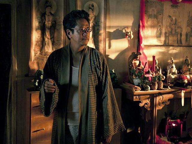 《肥龙过江》熟脸多,只认识客串的王祖蓝,你认出僵尸道长了吗?