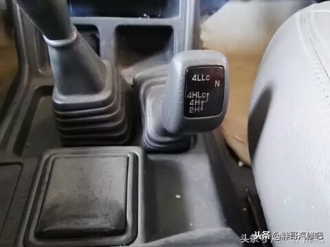 三菱黑金刚v6怠速抖动,v6发动机声音嗡嗡的