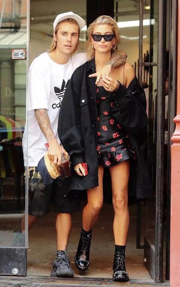 丁日，你妈喊你回家剪头了