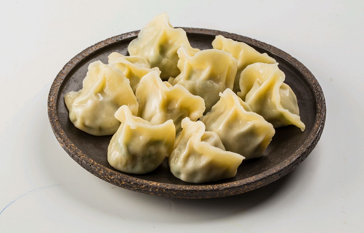 开饺子馆用机器可以吗,仿手工饺子机适合开店使用