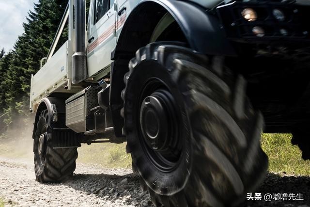 最强越野车乌尼莫克视频,世界上最好的越野车乌尼莫克