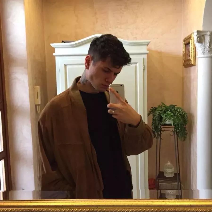 学渣购物小票画画,97年画画天才