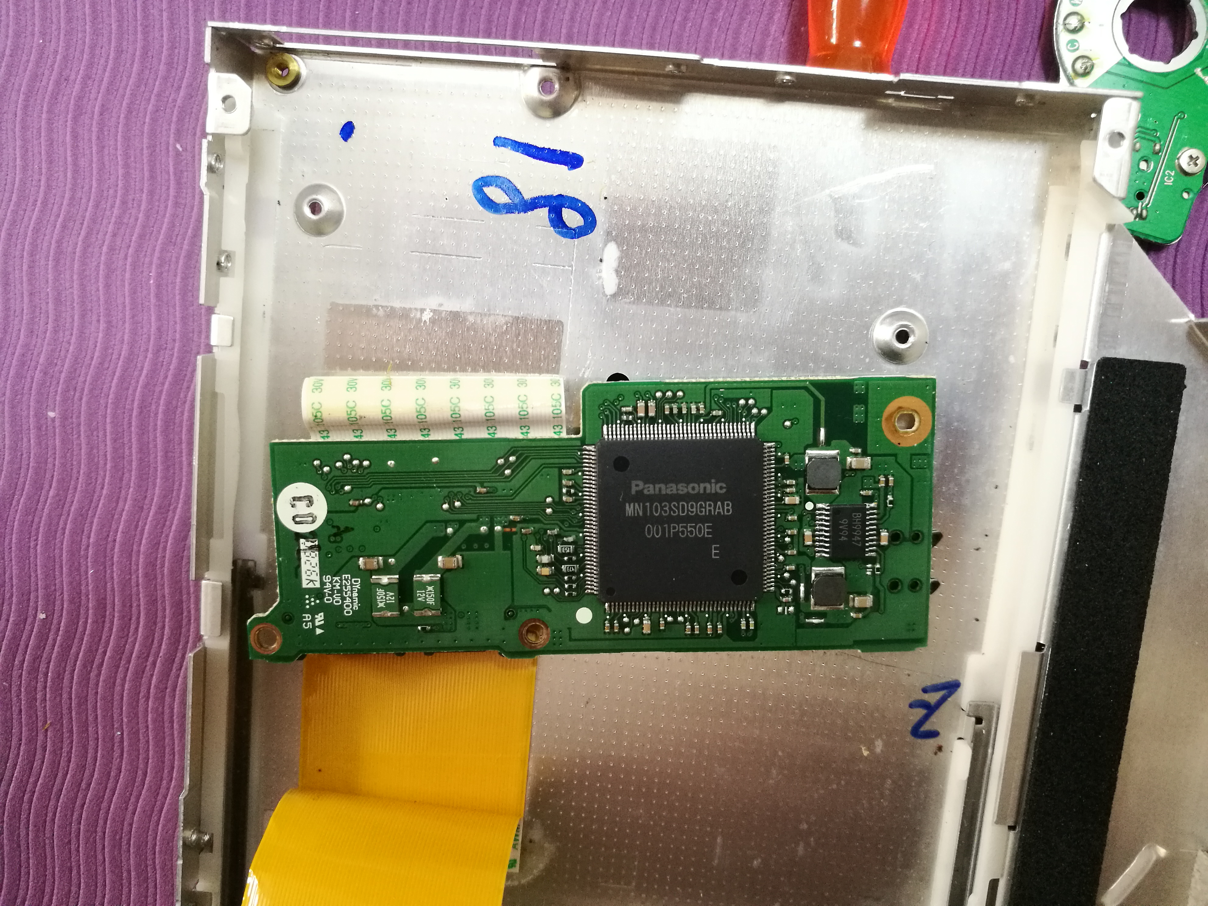 外置光驱拆解,废弃台式机光驱拆除图片