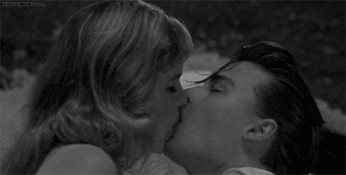 女人，让他欲罢不能的吻技攻略