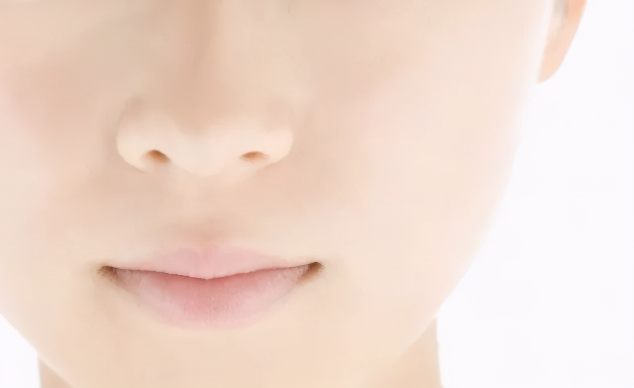 鼻子毛孔粗大有洞在家如何解决,鼻子粗糙毛孔大怎么办