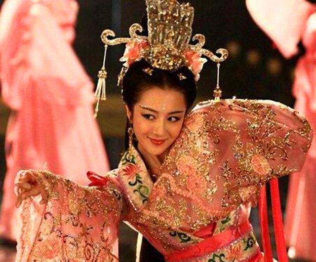 风情万种皆为女,解渡风情飞扬男~品读历史中的男女