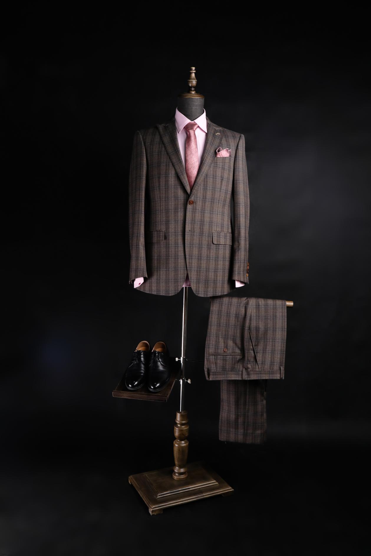 西服刚买回来怎么清洗,西服洗干净