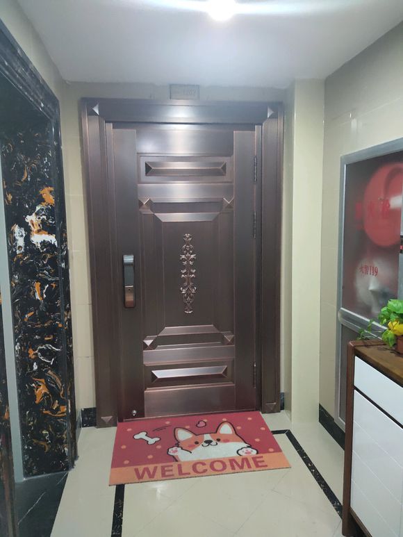 亲戚参观装修中的房子,参观亲戚家装