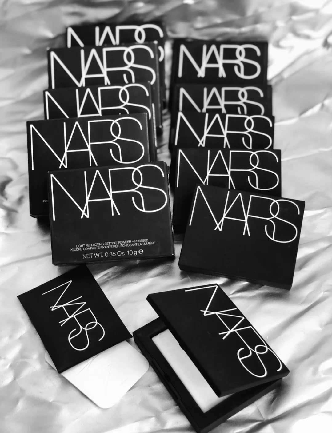 nars蜜粉修复,nars蜜粉饼油皮测评