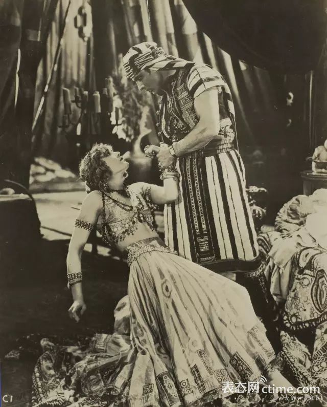 一枚卡地亚,卡地亚tank经典