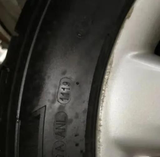 10年丰田锐志2万全款,10年丰田锐志二手车值多少钱