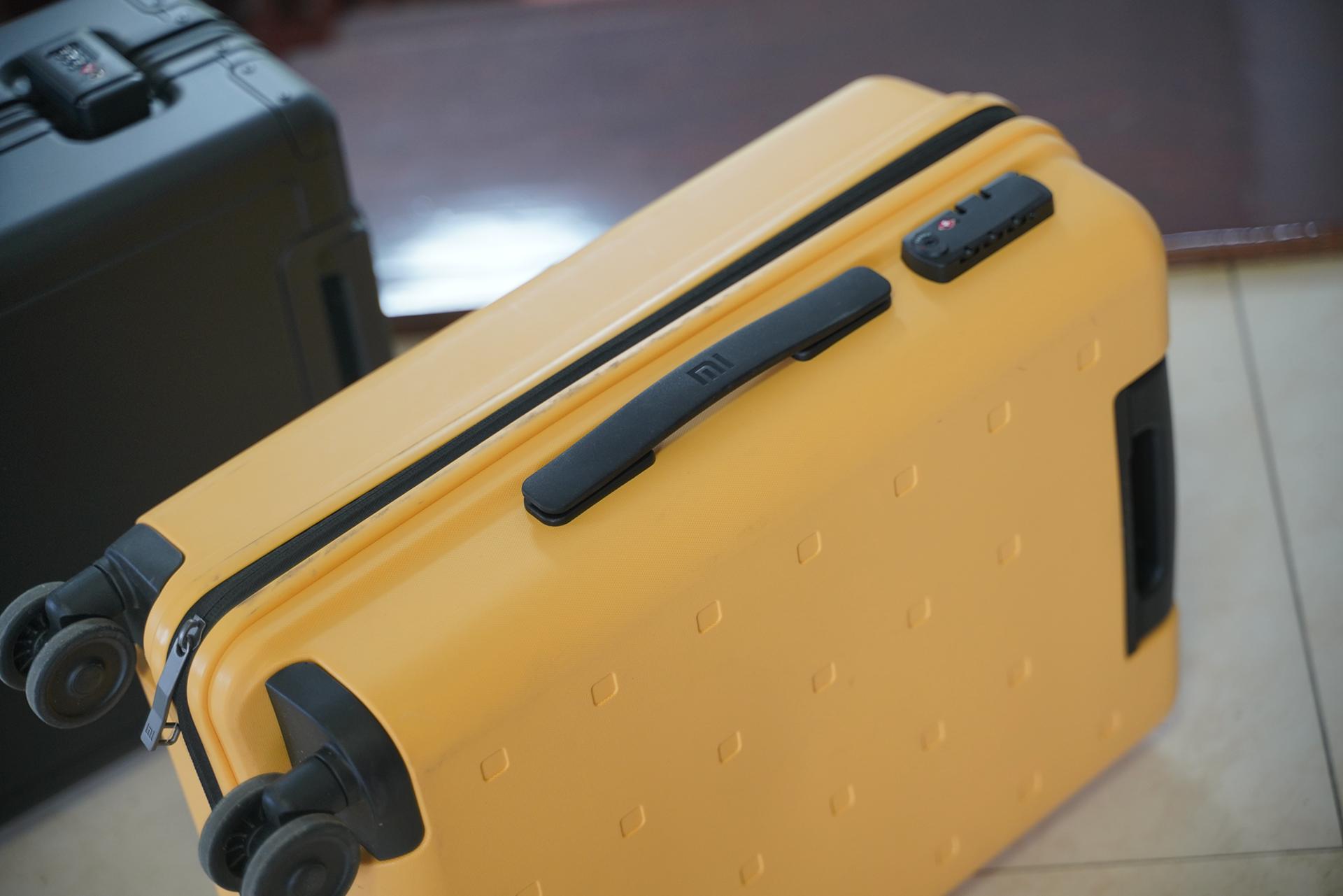 要颜值还是要实用,小米90分和地平线8号拉杆箱对比