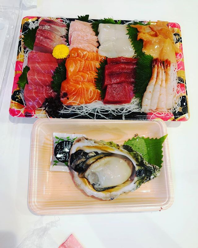 大阪黑门市场好吃的,大阪黑门市场美食小视频