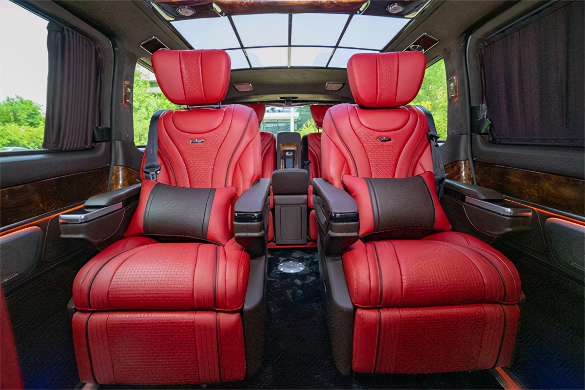 广州奔驰v260商务车七座四驱报价,奔驰v260l商务车4座报价多少钱