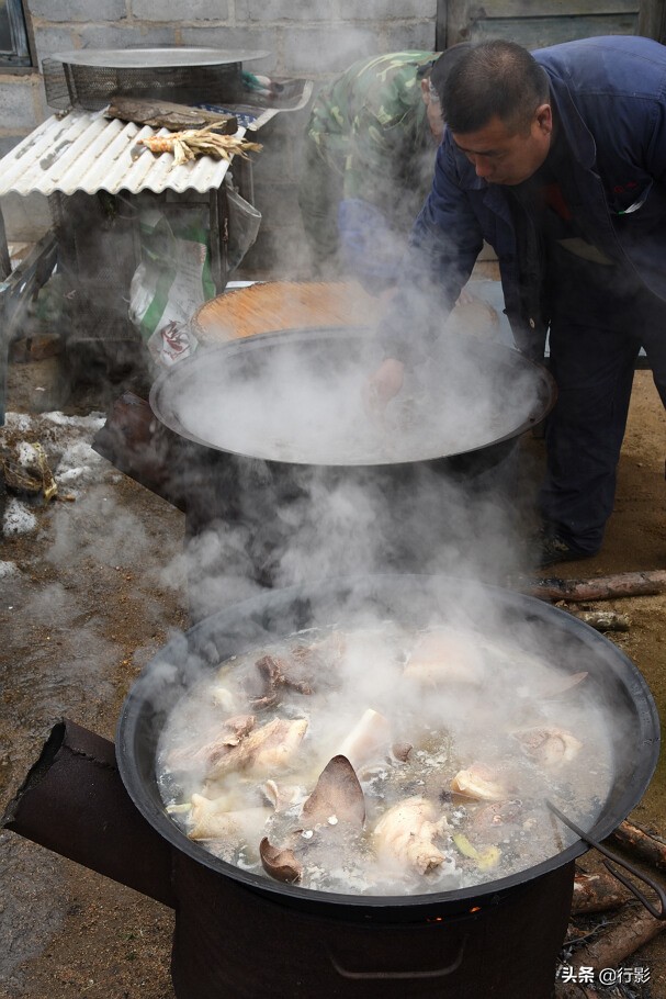 回忆年味东北杀猪菜图片,杀猪菜东北农村年味