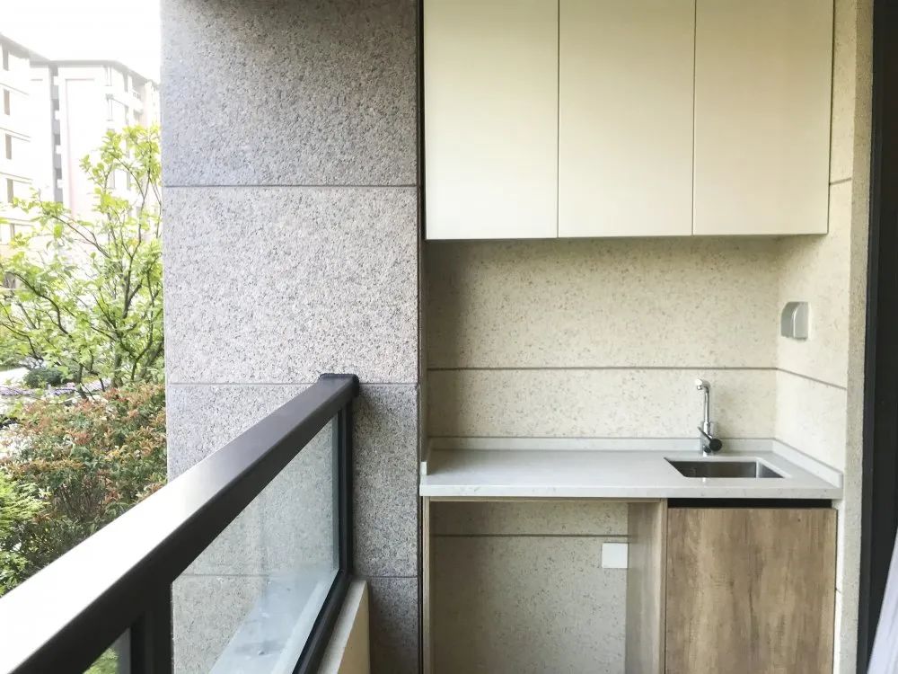 绿洲康城亲水湾开盘一房一价表,绿洲康城亲水湾两房两厅样板房