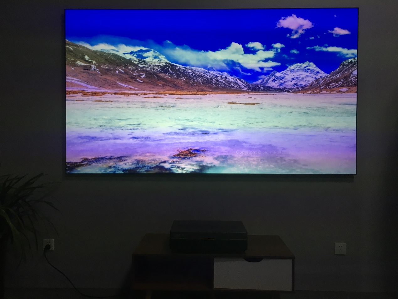 长虹激光电视v8s和x6u对比,长虹激光电视V7评测