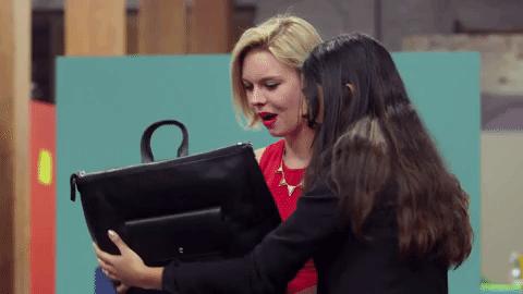 买包女生,买包的都是美女