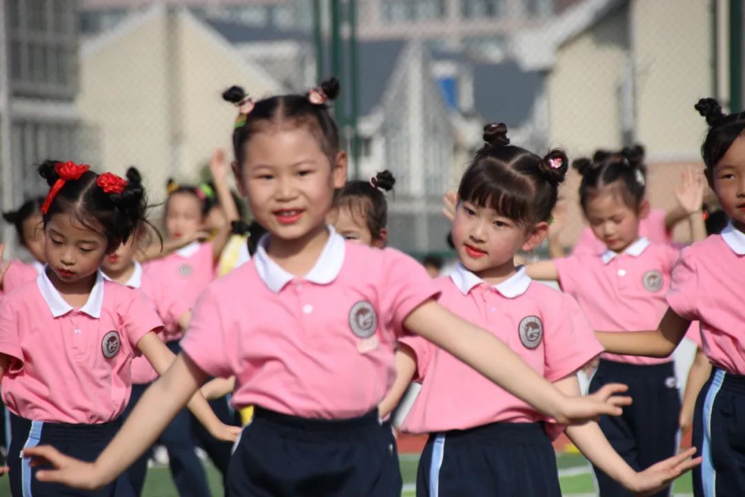 庆祝建党百年大型排舞展演西安,建党100周年校园啦啦操比赛