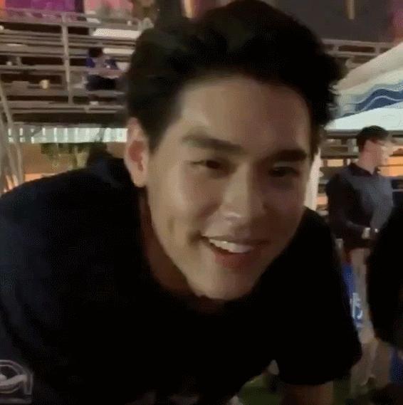 他泰让人一眼万年的外观：妞的鼻尖痣泡芙的笑眼文总的手