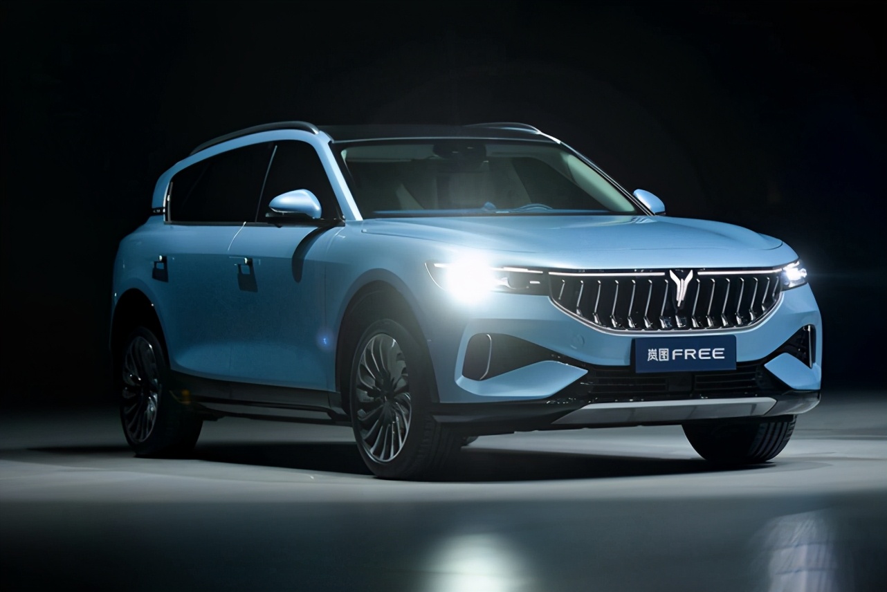 试驾2022款昂科威plus,新款蓝色昂科威plus试驾