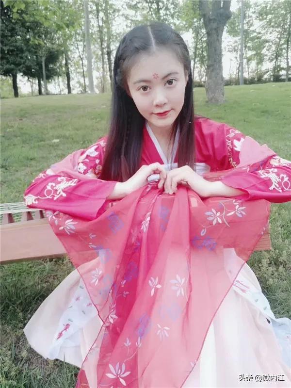 长相甜美可人女孩,长相甜美有能力的女孩名