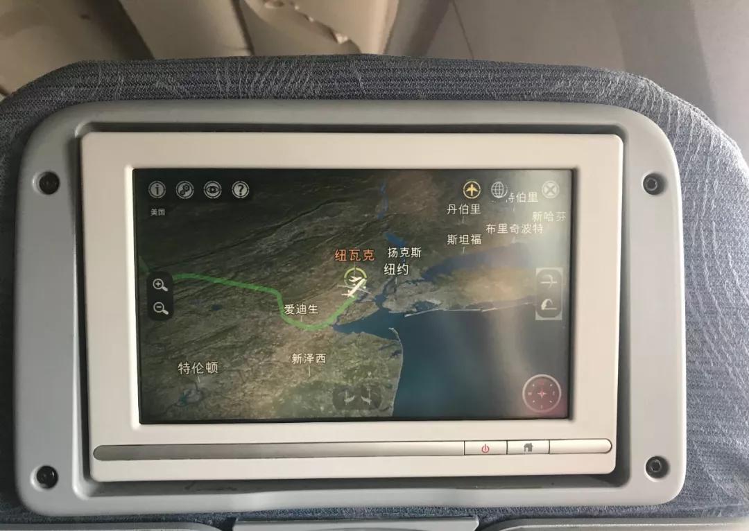 我花三块钱买了朋友圈人设服务，然后我的人设崩了