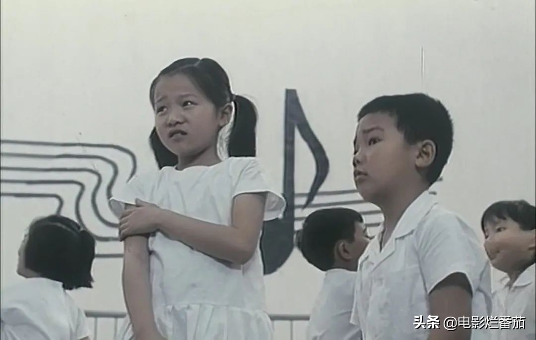 男孩出生就有记忆电影,男孩出生就带电电影