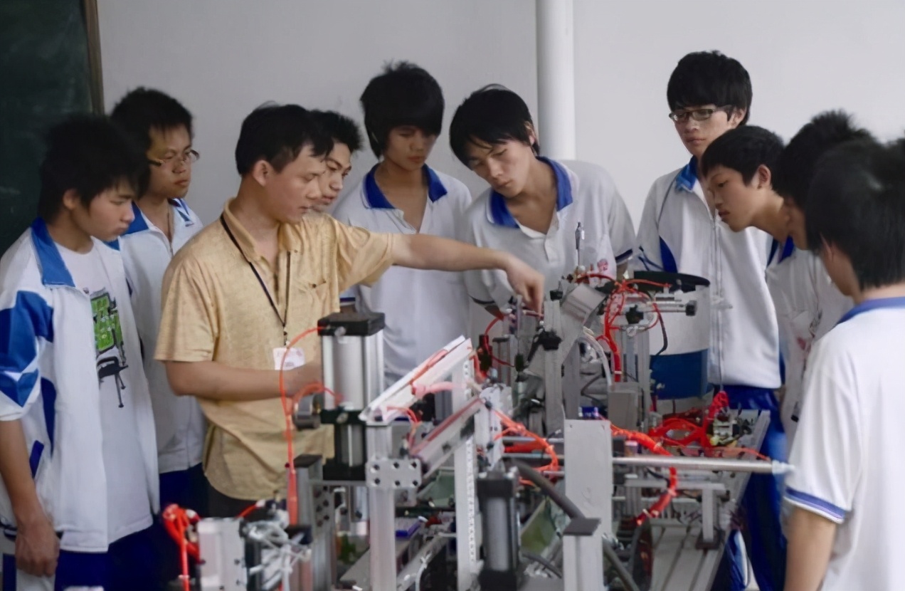 深圳大学计划转专业,深圳大学1042人申请转专业