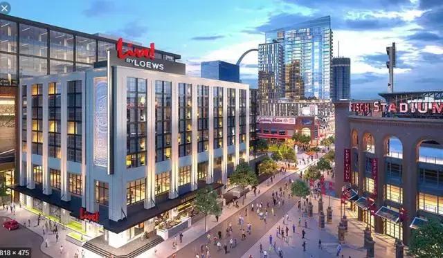 刚和嫩模男友分手，50岁邓文迪又收割一位富豪