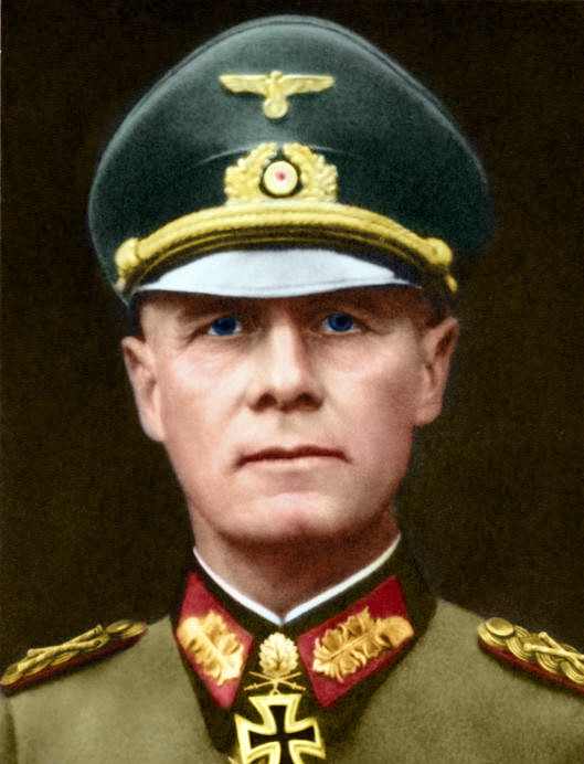 二战最强伞兵部队，为何被盟军称之为“绿*魔色**鬼”？