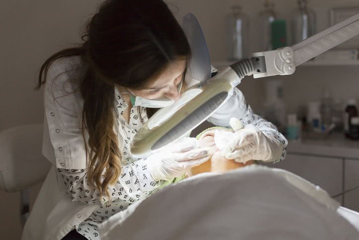 用黑头针去黑头的正确方法,去黑头的针正确护理方法