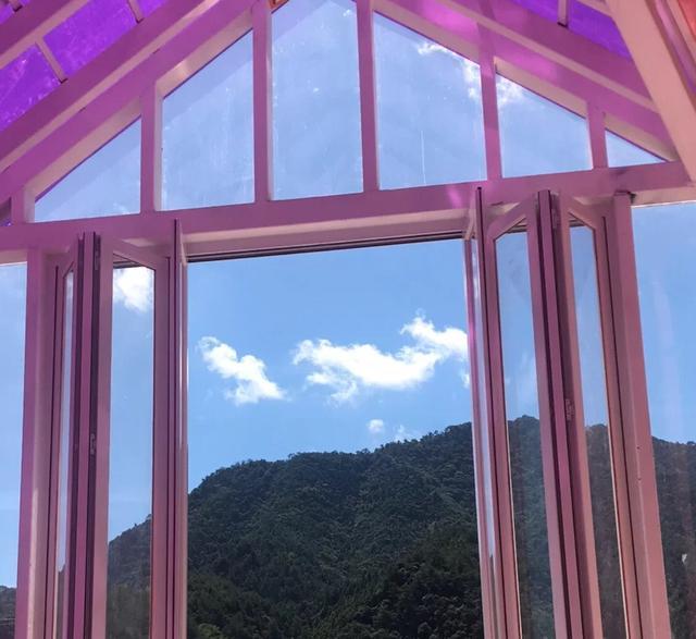 我和我的家乡彩虹学校,我和我的家乡网红小学片段