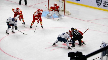 足球比赛直播2022欧冠曼联,2023欧冠足球赛事直播