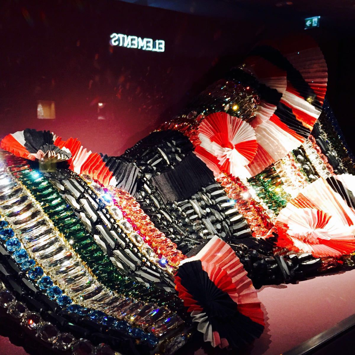 施华洛世奇花漾魔力寓意 (施华洛世奇的花样魔力)