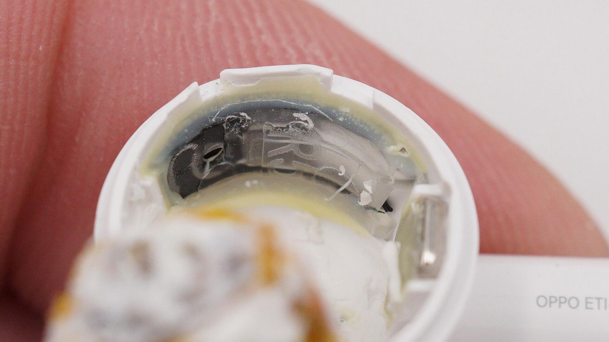 拆解报告：OPPOEncoAir真无线蓝牙耳机