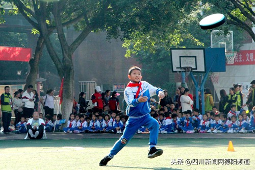 寰烽槼灏戝効浣撹偛,寰烽槼鍎跨瀹ゅ唴杩愬姩