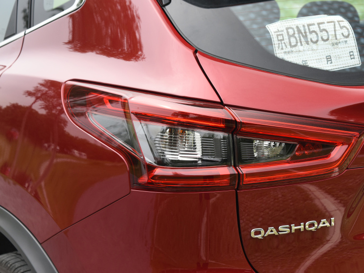 19款逍客机盖缝隙调整,逍客的引擎盖缝隙怎么调