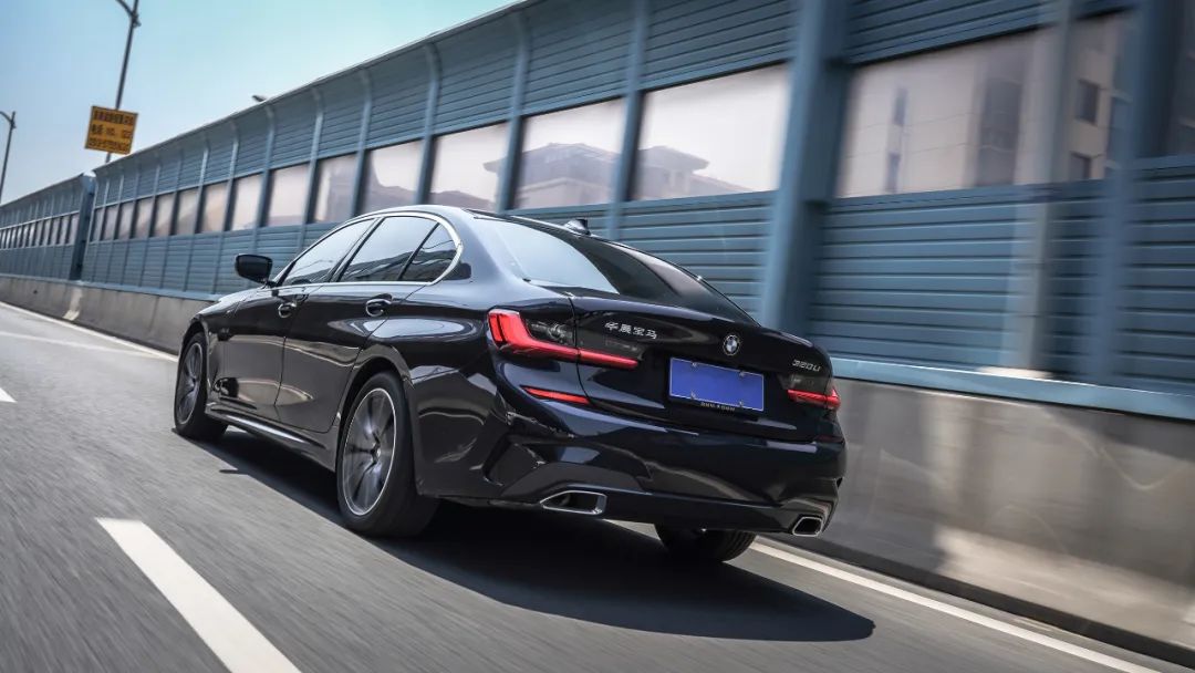 宝马3系销量2023,宝马3系销量登顶b级车