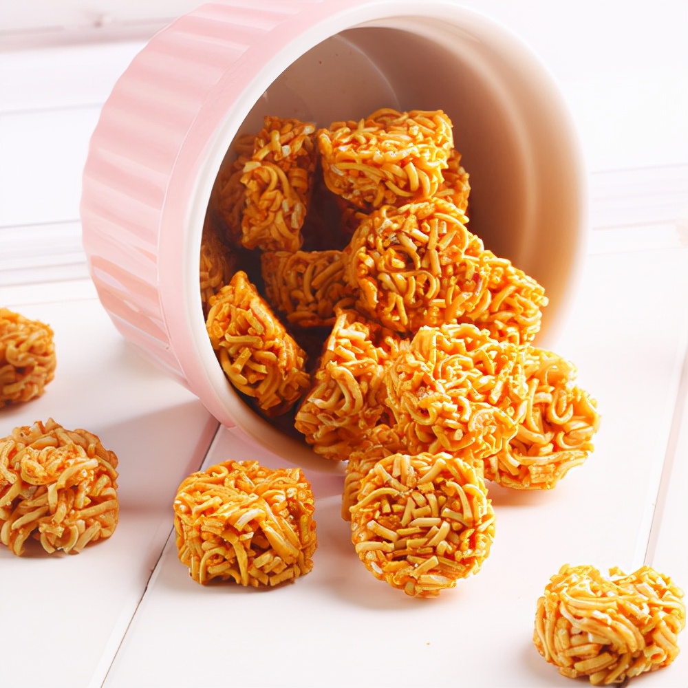 那些年，我们90后00后吃过的干脆面，是历久弥新的童年记忆