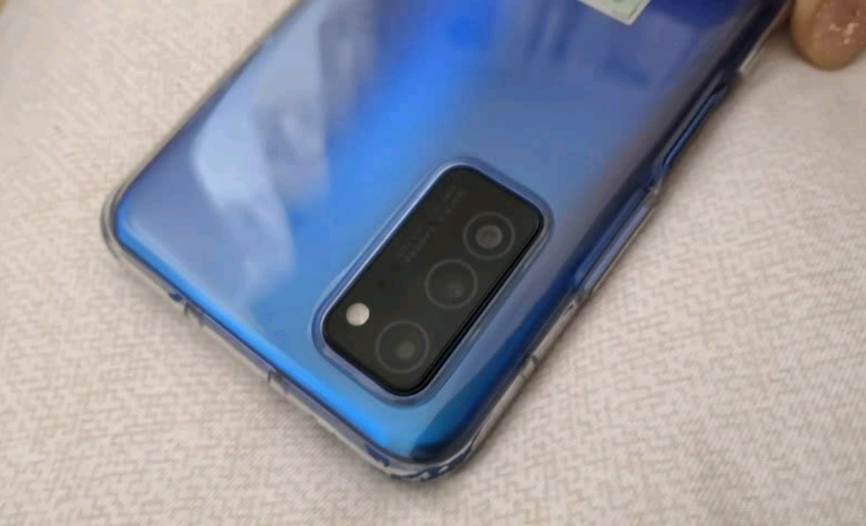 荣耀v305g版价格表,荣耀v30一款令人纠结的5g旗舰