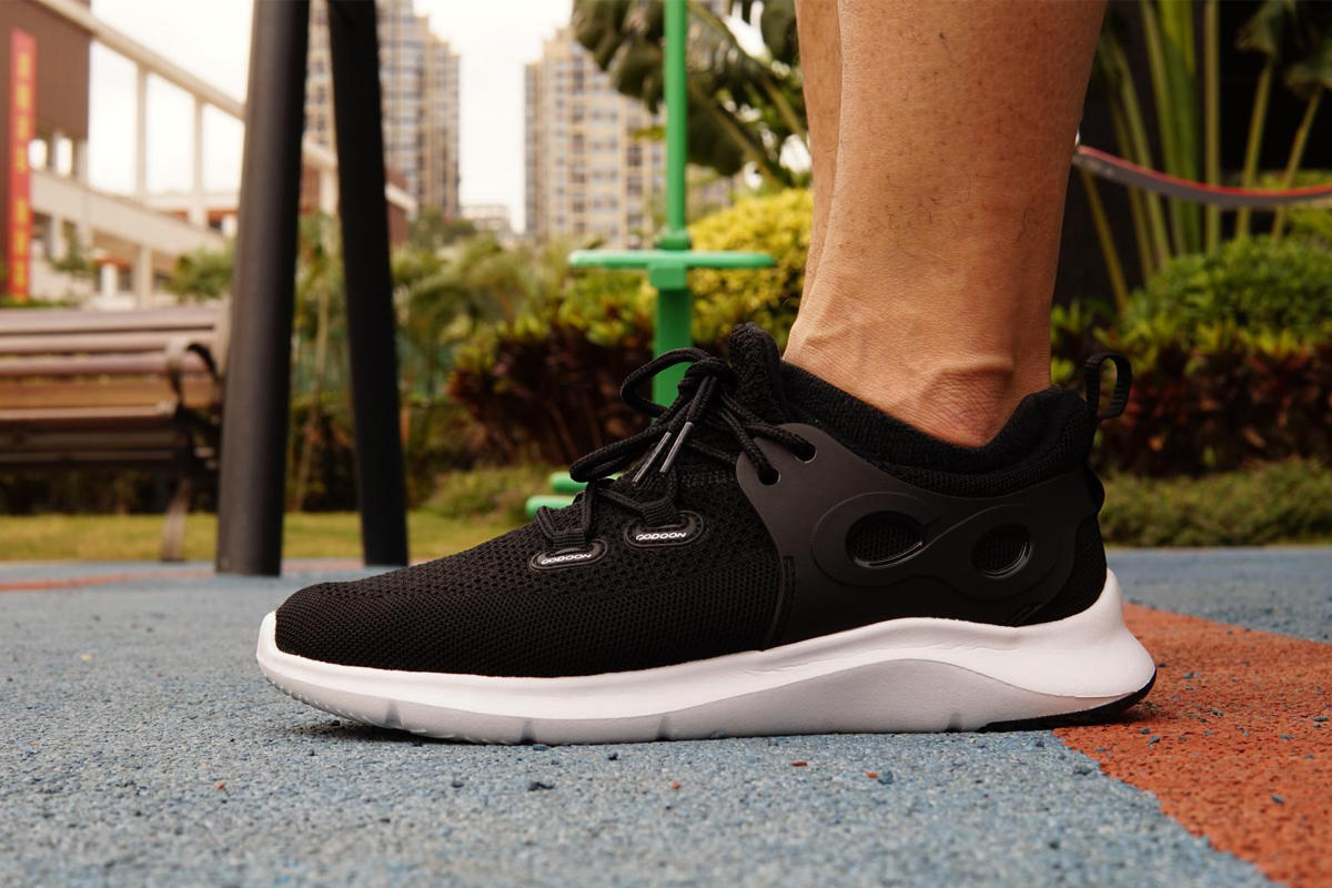 国产性价比之王运动鞋,国产鞋最软的是哪一款